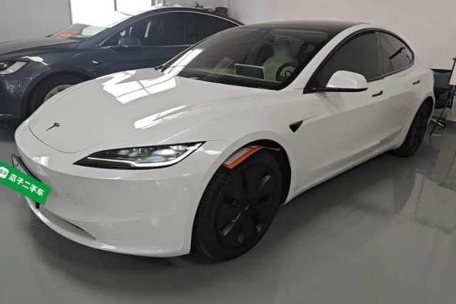Used Tesla Model 3 2023 Long-Range All-Wheel-Drive Version