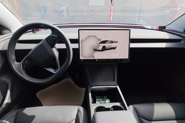 Used Tesla Model 3 2023 Rear-Wheel-Drive Version Center Console