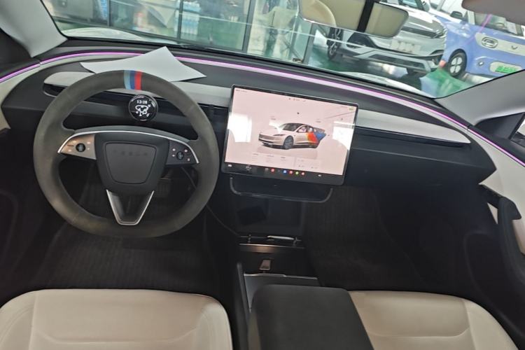 Used Tesla Model 3 2023 Rear-Wheel-Drive Version Center Console