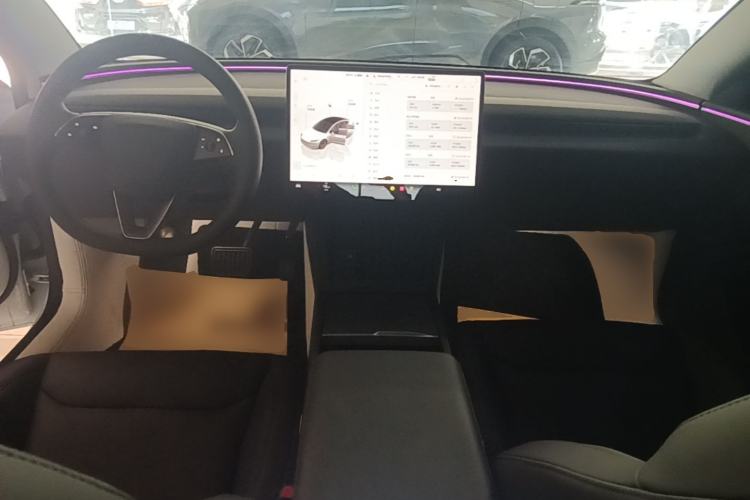 Used Tesla Model 3 2023 Rear-Wheel-Drive Version Center Console