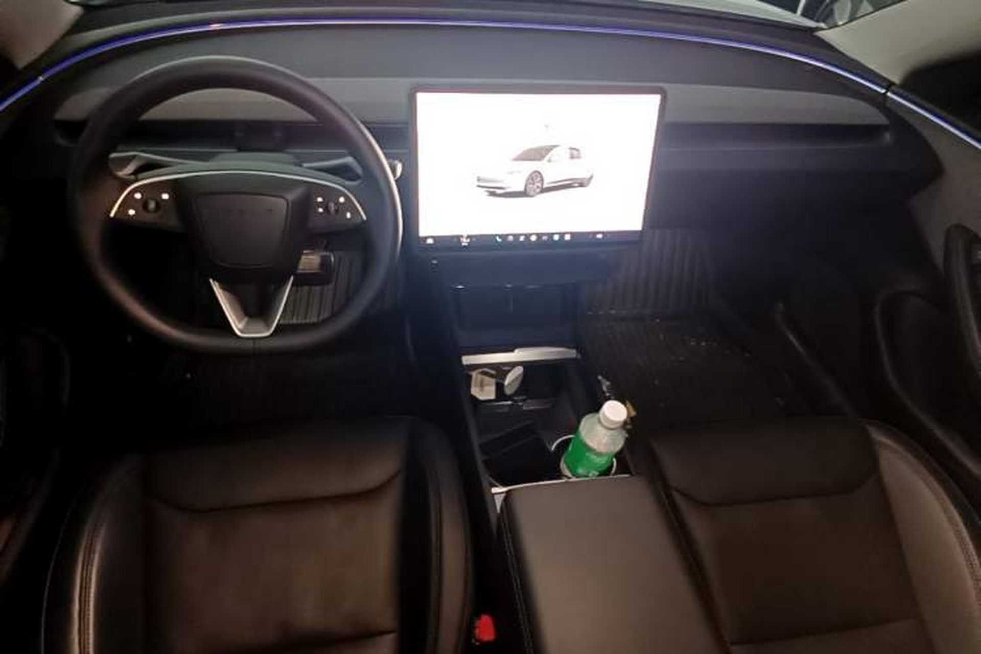 Used Tesla Model 3 2023 Rear-Wheel-Drive Version Center Console