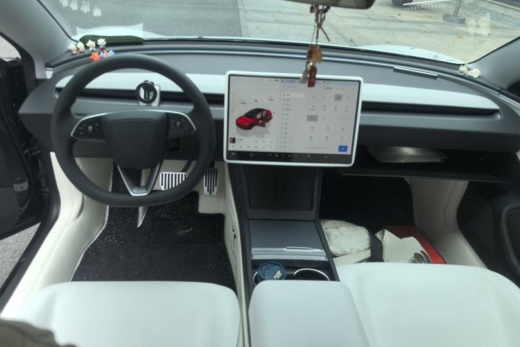 Used Tesla Model 3 2023 Rear-Wheel-Drive Version Center Console