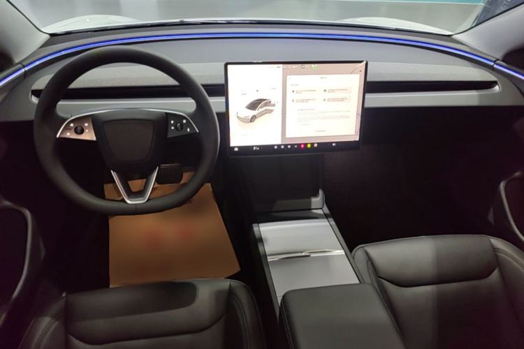 Used Tesla Model 3 2023 Rear-Wheel-Drive Version Center Console