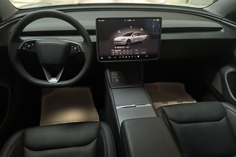 Used Tesla Model 3 2023 Rear-Wheel-Drive Version Center Console