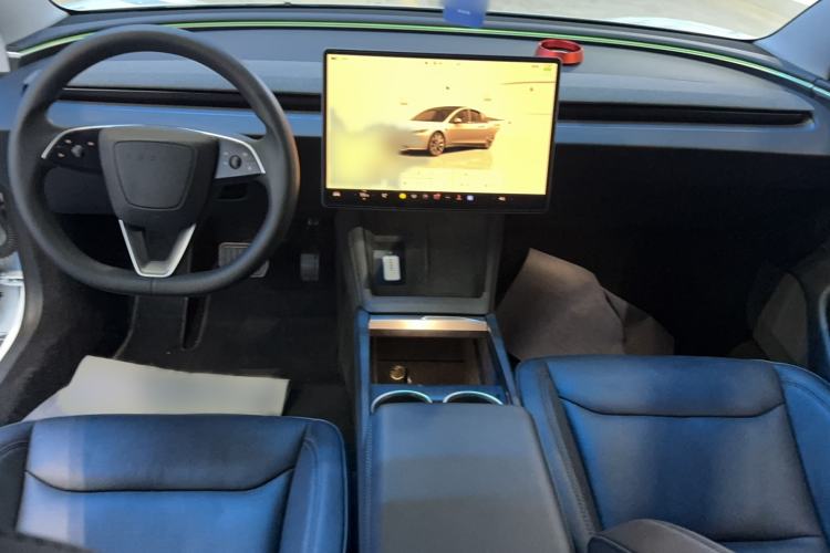 Used Tesla Model 3 2023 Long-Range All-Wheel-Drive Version Center Console