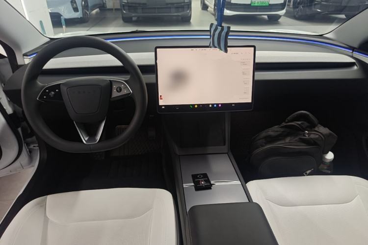 Used Tesla Model 3 2023 Rear-Wheel-Drive Version Center Console