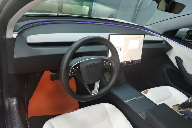 Used Tesla Model 3 2023 Rear-Wheel-Drive Version Center Console