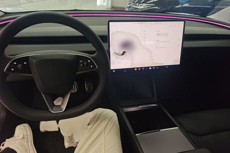 Used Tesla Model 3 2023 Rear-Wheel-Drive Version Center Console