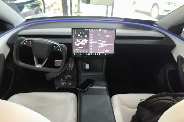 Used Tesla Model 3 2023 Rear-Wheel-Drive Version Center Console