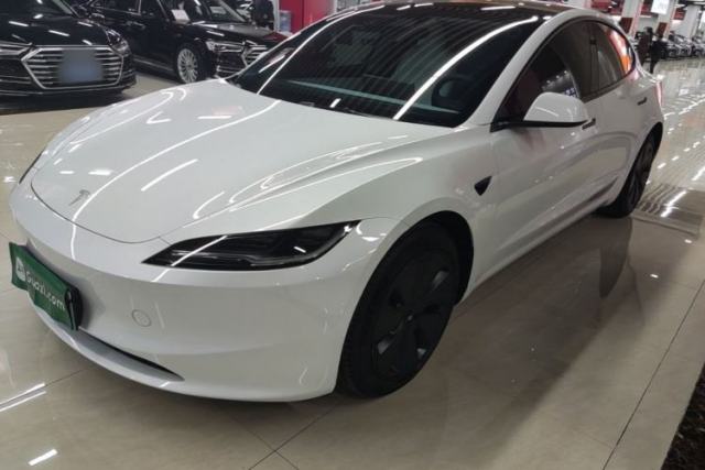 Used Tesla Model 3 2023 Long-Range All-Wheel-Drive Version
