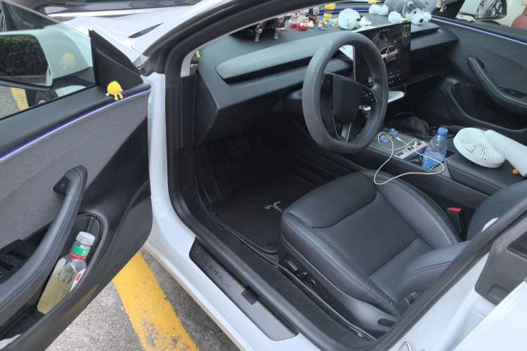 Used Tesla Model 3 2023 Rear-Wheel-Drive Version Driver Seat