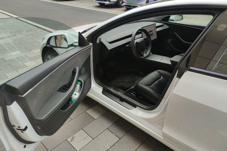 Used Tesla Model 3 2023 Long-Range All-Wheel-Drive Version Driver Seat