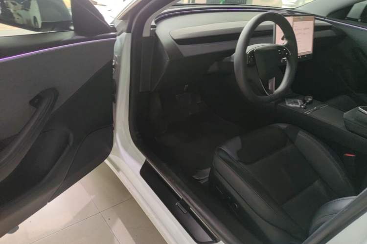 Used Tesla Model 3 2023 Rear-Wheel-Drive Version Driver Seat