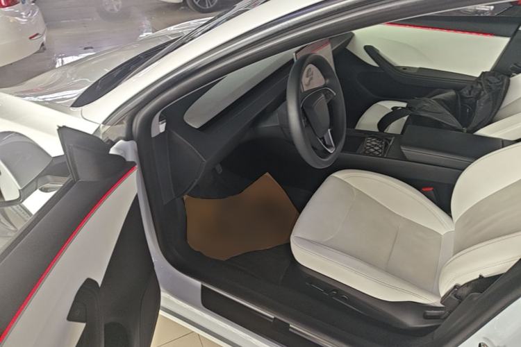 Used Tesla Model 3 2023 Rear-Wheel-Drive Version Driver Seat