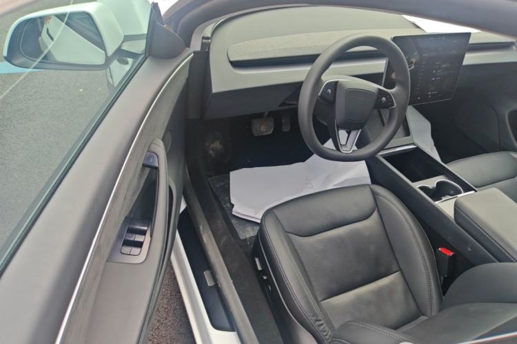 Used Tesla Model 3 2023 Long-Range All-Wheel-Drive Version Driver Seat