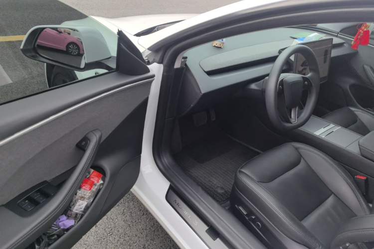Used Tesla Model 3 2023 Rear-Wheel-Drive Version Driver Seat
