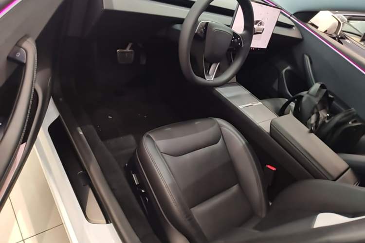 Used Tesla Model 3 2023 Rear-Wheel-Drive Version Driver Seat