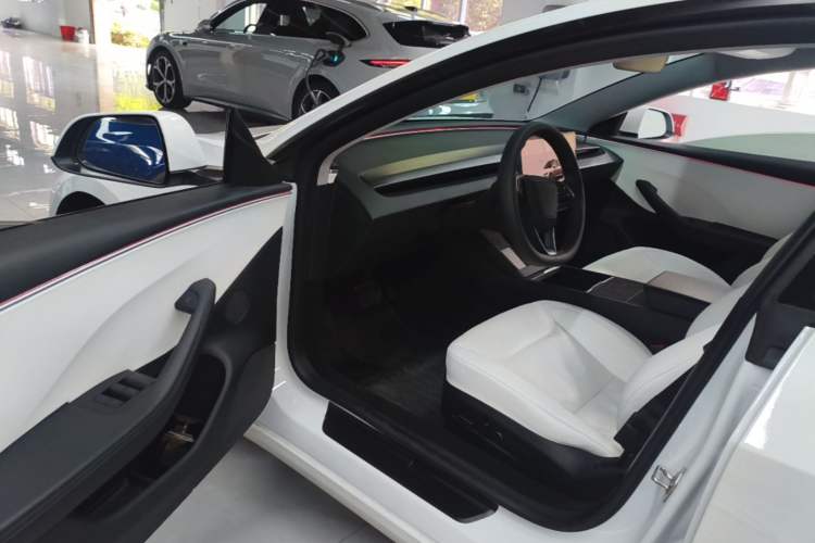 Used Tesla Model 3 2023 Long-Range All-Wheel-Drive Version Driver Seat