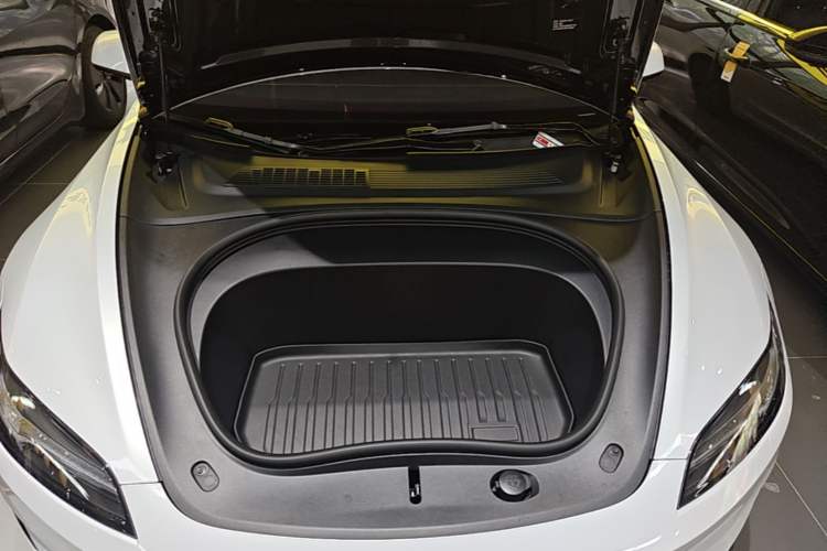 Used Tesla Model 3 2023 Long-Range All-Wheel-Drive Version Engine Bay