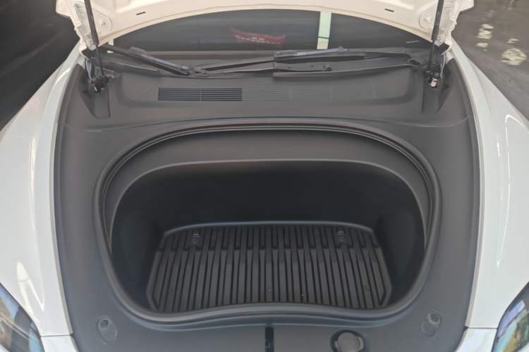 Used Tesla Model 3 2023 Rear-Wheel-Drive Version Engine Bay