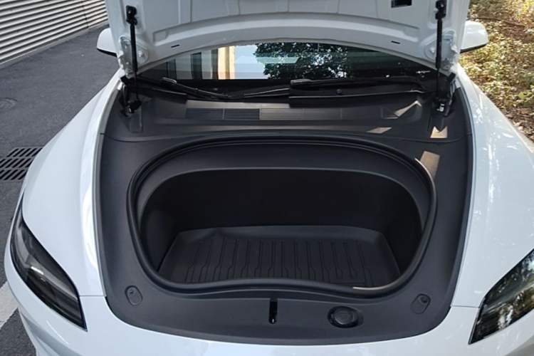 Used Tesla Model 3 2023 Rear-Wheel-Drive Version Engine Bay