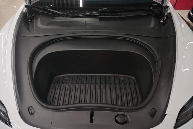 Used Tesla Model 3 2023 Long-Range All-Wheel-Drive Version Engine Bay