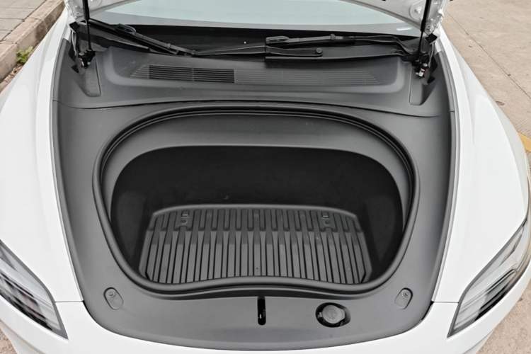 Used Tesla Model 3 2023 Rear-Wheel-Drive Version Engine Bay