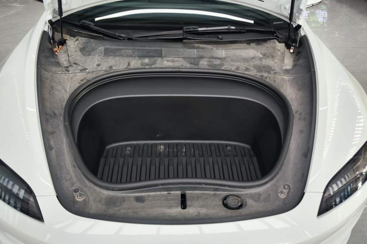 Used Tesla Model 3 2023 Rear-Wheel-Drive Version Engine Bay