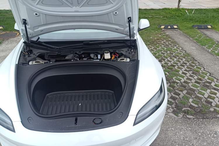 Used Tesla Model 3 2023 Rear-Wheel-Drive Version Engine Bay Left