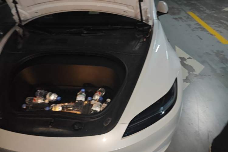 Used Tesla Model 3 2023 Rear-Wheel-Drive Version Engine Bay Left