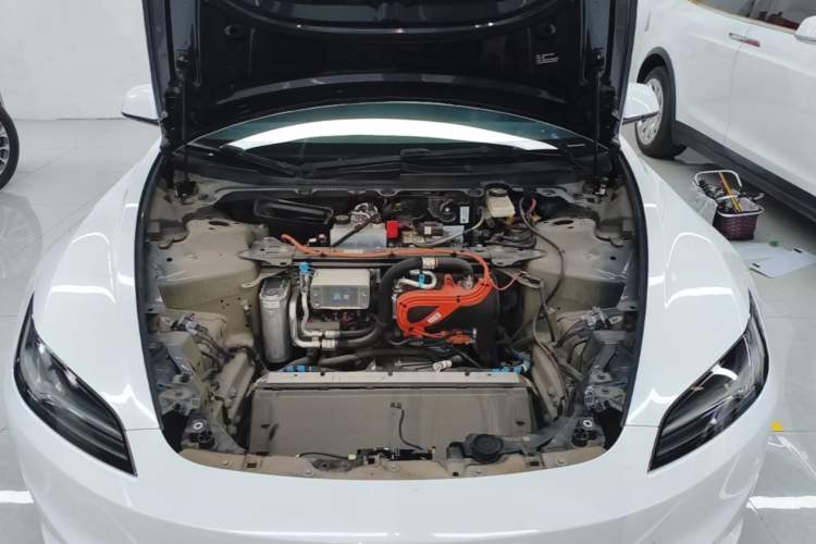 Used Tesla Model 3 2023 Long-Range All-Wheel-Drive Version Engine Bay