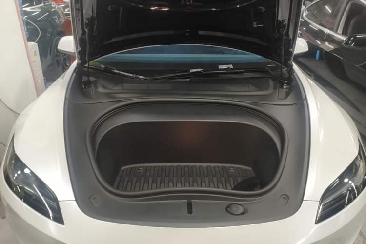 Used Tesla Model 3 2023 Rear-Wheel-Drive Version Engine Bay