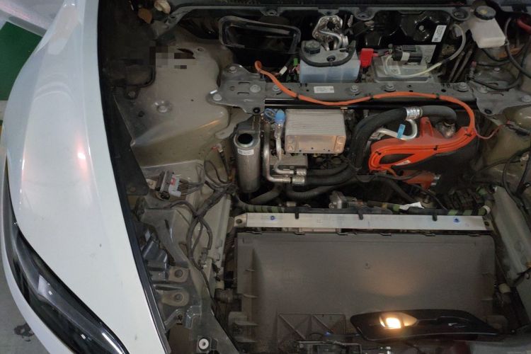 Used Tesla Model 3 2023 Rear-Wheel-Drive Version Engine Bay Right