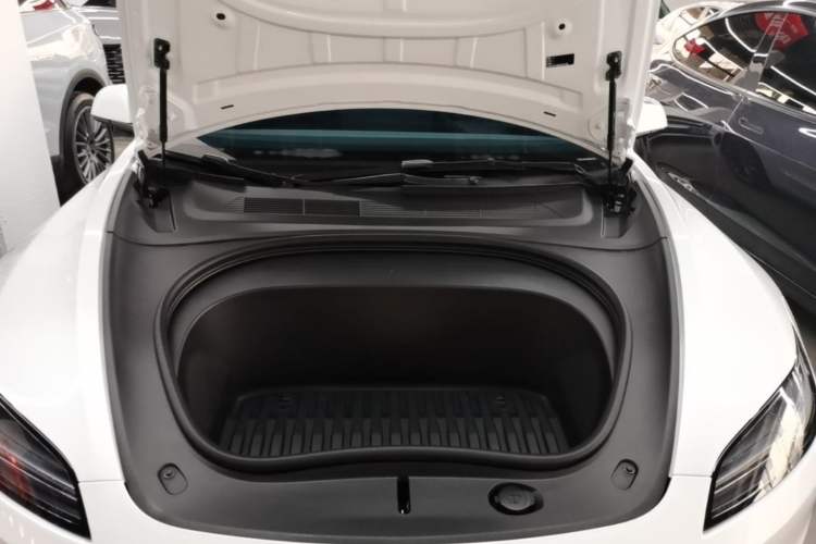 Used Tesla Model 3 2023 Rear-Wheel-Drive Version Engine Bay
