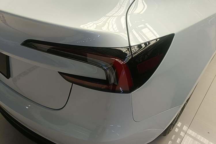 Used Tesla Model 3 2023 Long-Range All-Wheel-Drive Version Exterior 1