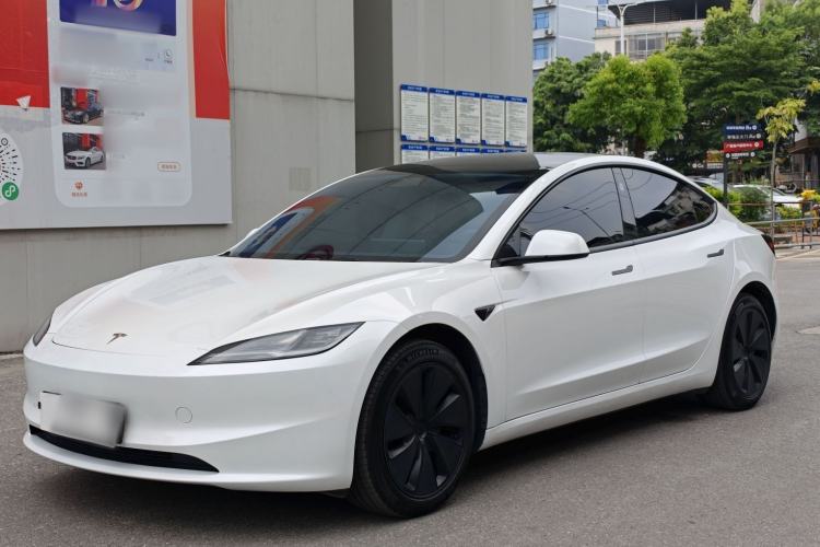 Used Tesla Model 3 2023 Rear-Wheel-Drive Version Exterior 1