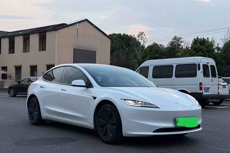 Used Tesla Model 3 2023 Rear-Wheel-Drive Version Exterior 1