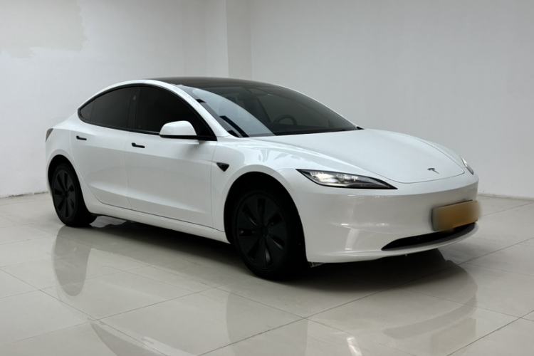 Used Tesla Model 3 2023 Rear-Wheel-Drive Version Exterior 1