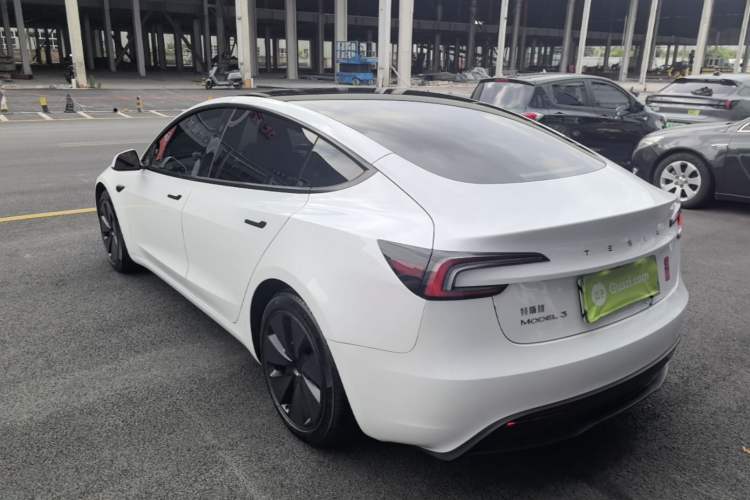 Used Tesla Model 3 2023 Rear-Wheel-Drive Version Exterior 2