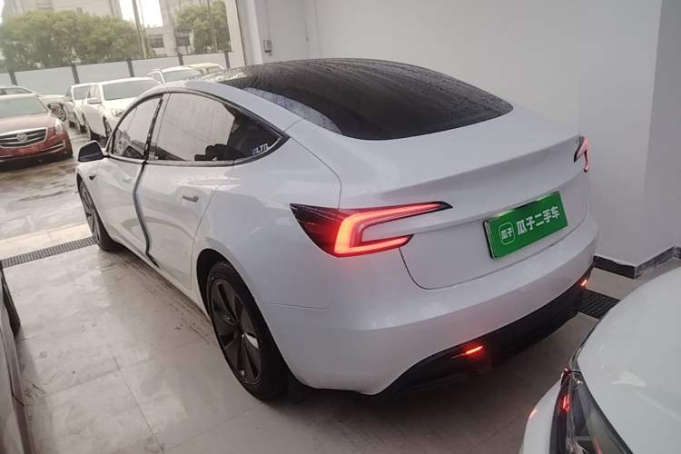 Used Tesla Model 3 2023 Long-Range All-Wheel-Drive Version Exterior 2