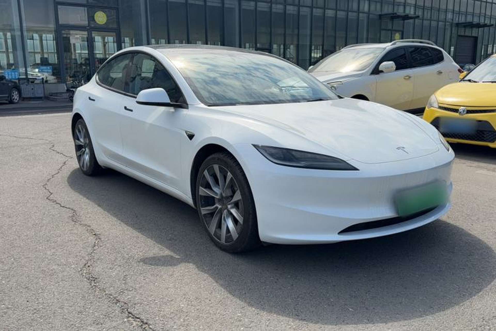 Used Tesla Model 3 2023 Long-Range All-Wheel-Drive Version Exterior 2