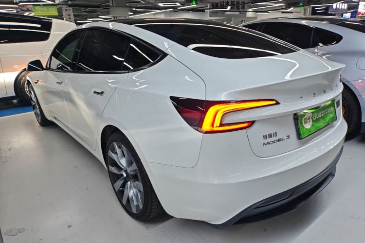 Used Tesla Model 3 2023 Rear-Wheel-Drive Version Exterior 2