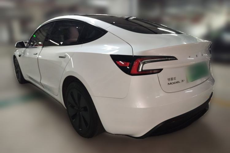 Used Tesla Model 3 2023 Long-Range All-Wheel-Drive Version Exterior 3