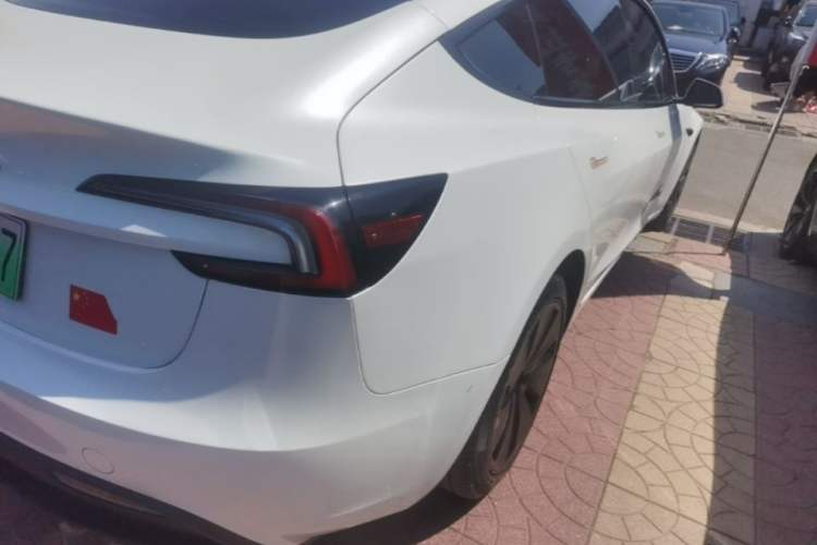 Used Tesla Model 3 2023 Rear-Wheel-Drive Version Exterior 3