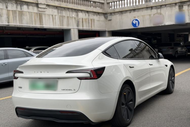 Used Tesla Model 3 2023 Rear-Wheel-Drive Version Exterior 3