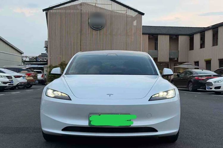 Used Tesla Model 3 2023 Rear-Wheel-Drive Version Exterior 3