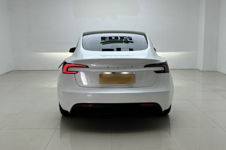 Used Tesla Model 3 2023 Rear-Wheel-Drive Version Exterior 4