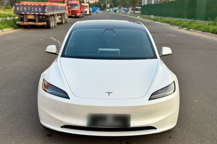 Used Tesla Model 3 2023 Rear-Wheel-Drive Version Exterior 5