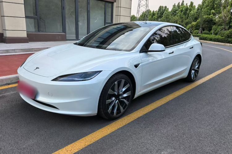Used Tesla Model 3 2023 Long-Range All-Wheel-Drive Version Exterior 5