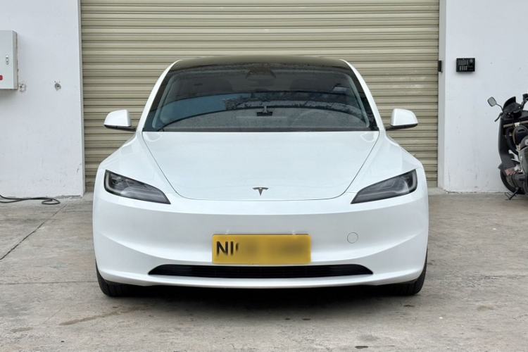 Used Tesla Model 3 2023 Rear-Wheel-Drive Version Exterior 5
